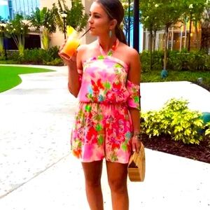 💖❤️♦️NWT Gianni Bini Cherry Blossom Romper❤️💖